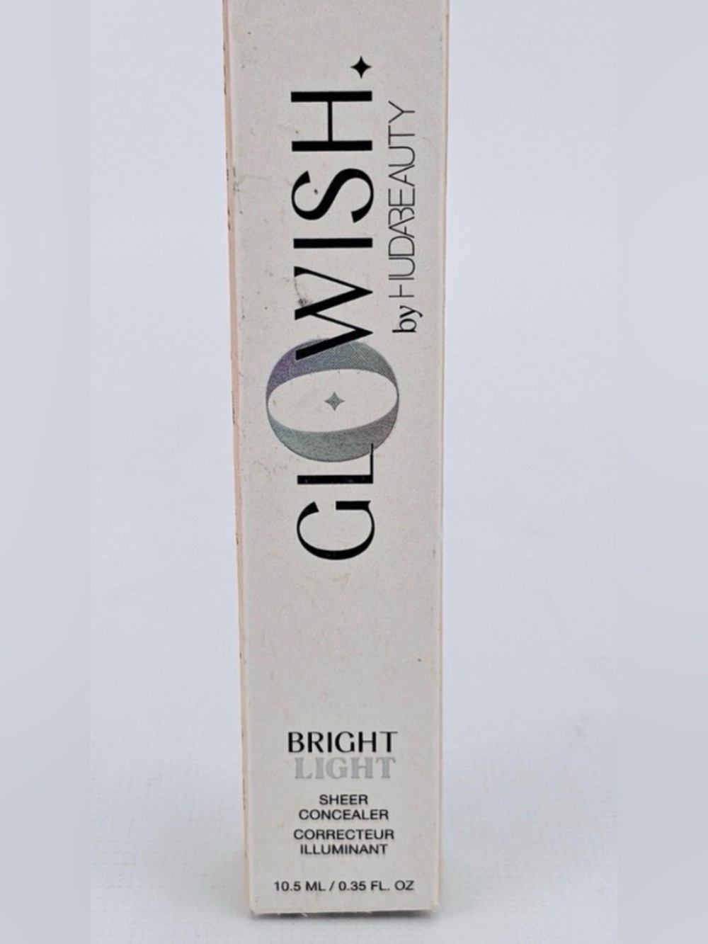 Huda Beauty GloWish Bright Light Sheer Concealer in 03 LIGHT